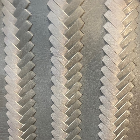 VIOLET RAY Gray Tote Bag - Picture 5 of 10